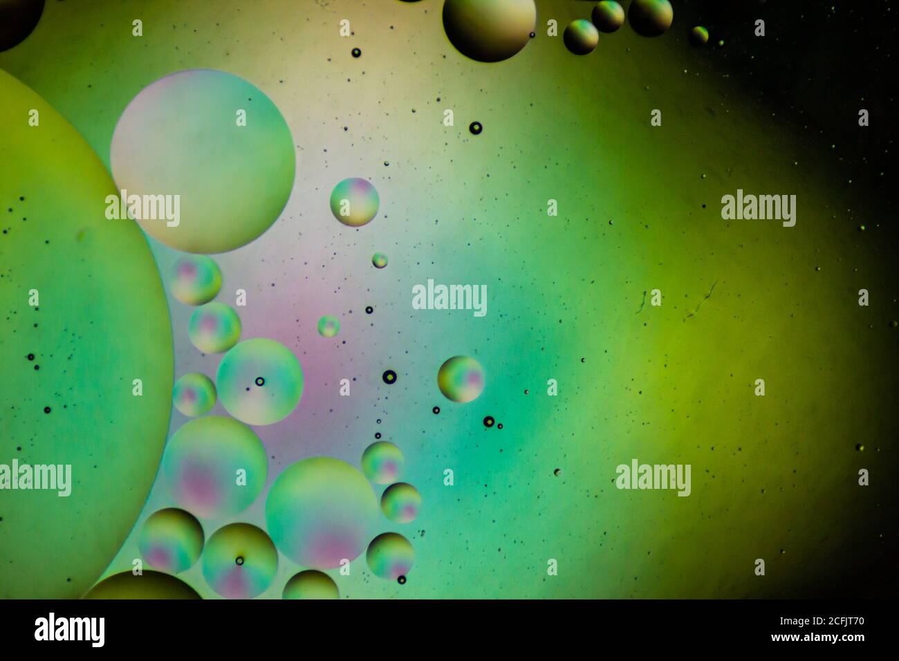 Foto macro de burbujas de colores - perfecto para fondos de pantalla o de  fondo Fotografía de stock - Alamy