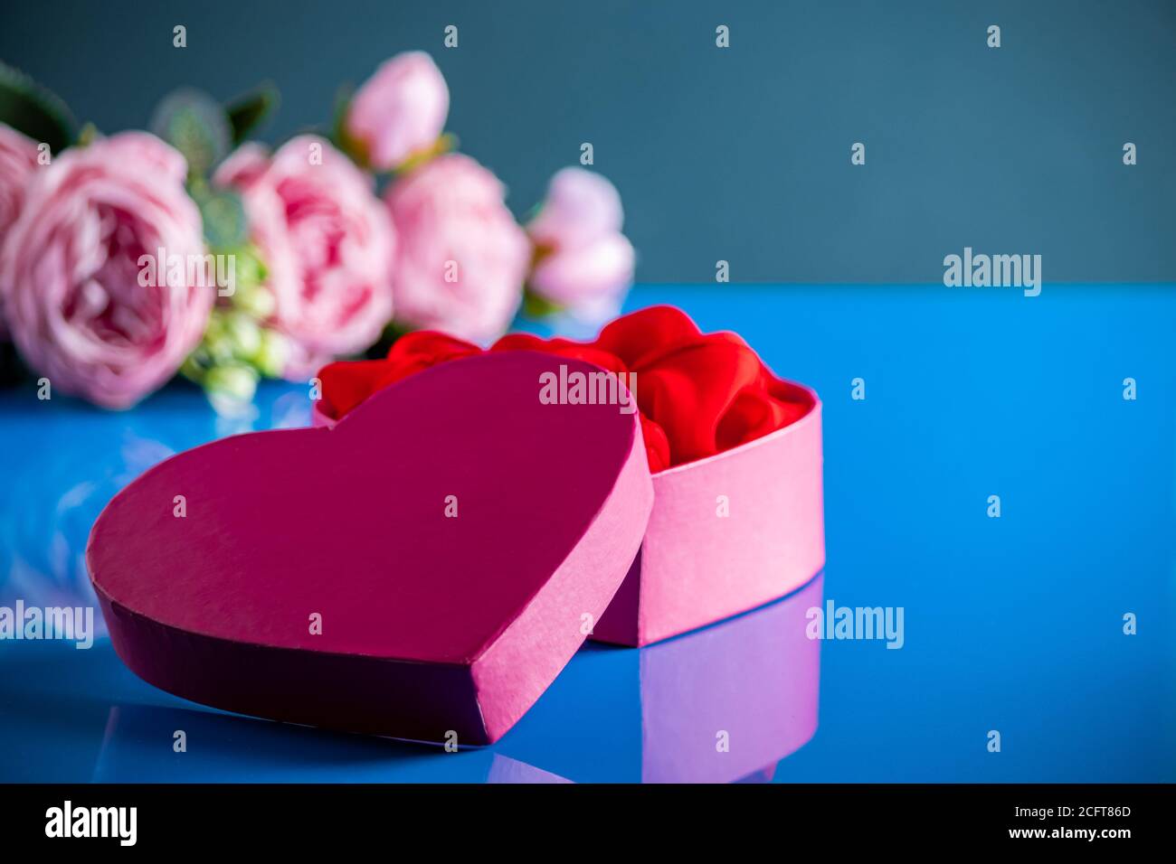 Caja de regalo de rosa, caja sorpresa para San Valentín, caja de