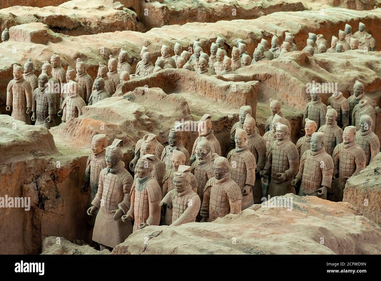 Soldados del ejército de terracota en la tumba del mausoleo de Qin Shi Huang, primer emperador de China, Xian, provincia de Shaanxi, China. Foto de stock