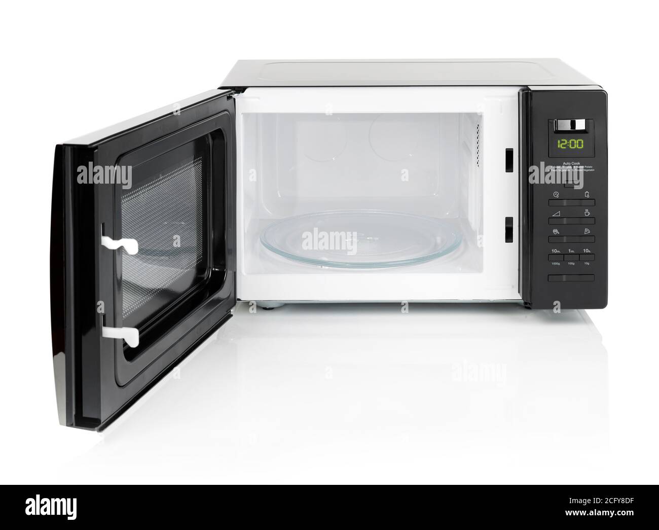 Horno microondas negro con puerta abierta, aislado sobre blanco Fotografía  de stock - Alamy