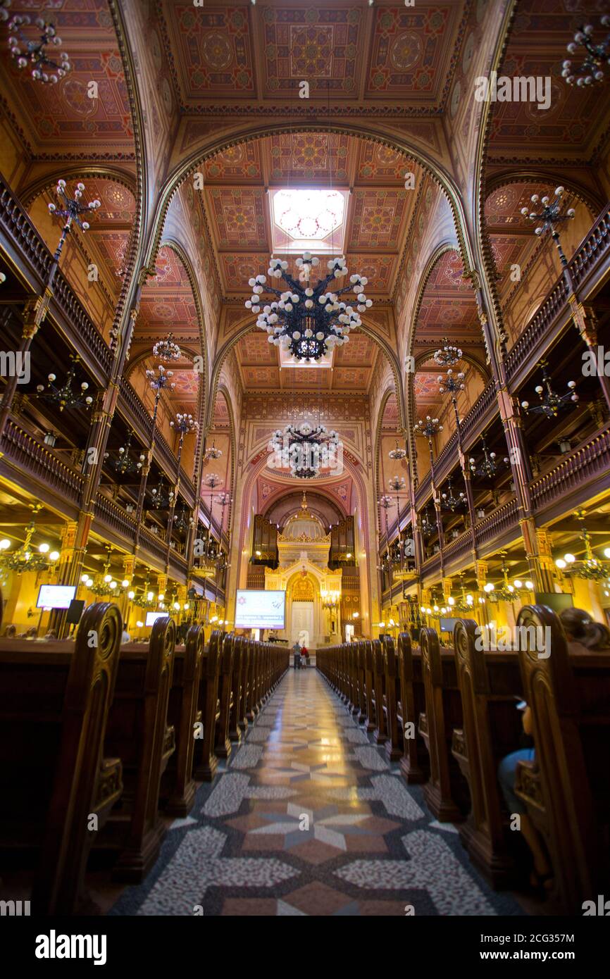 Interior de la Gran Sinagoga de Dohany Street, Budapest, Hungría Foto de stock