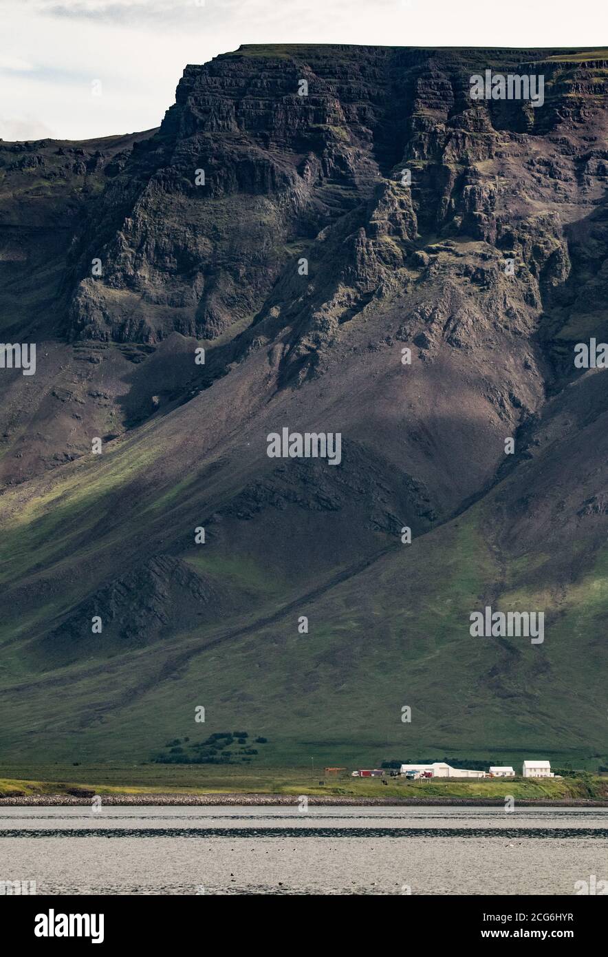 Montaña Esja, Islandia Foto de stock