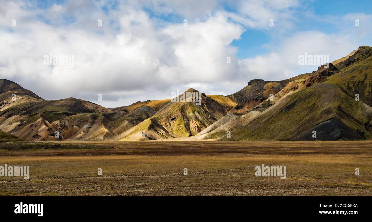 Landmannalaugar, uno de los destinos más famosos de los Ighlands islandeses Foto de stock