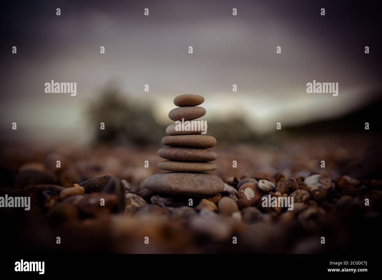 Arte de guijarros único y calmante Foto de stock