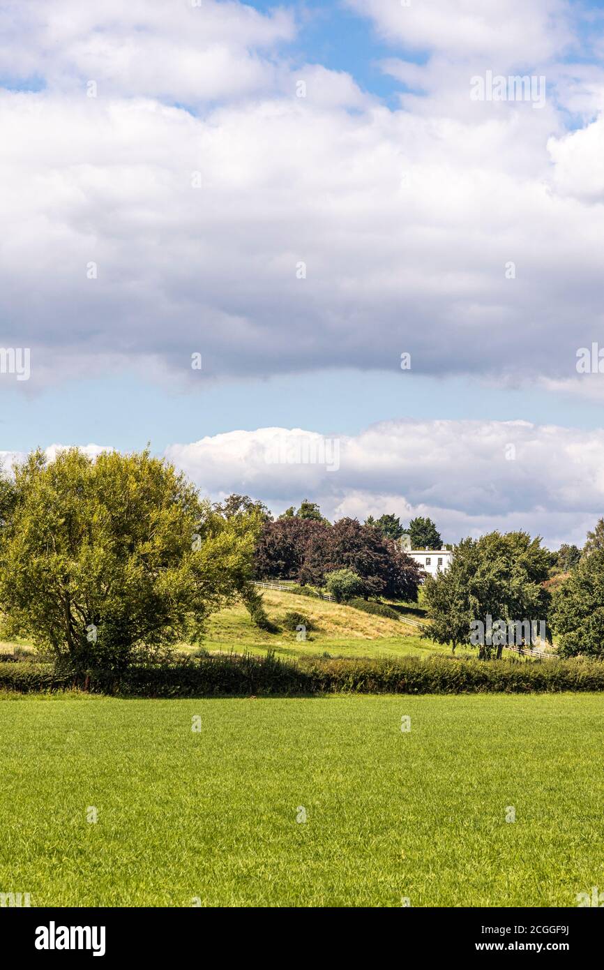 Parque Maisemore del siglo XIX cerca del pueblo Severn Vale de Maisemore, Gloucestershire, Reino Unido Foto de stock