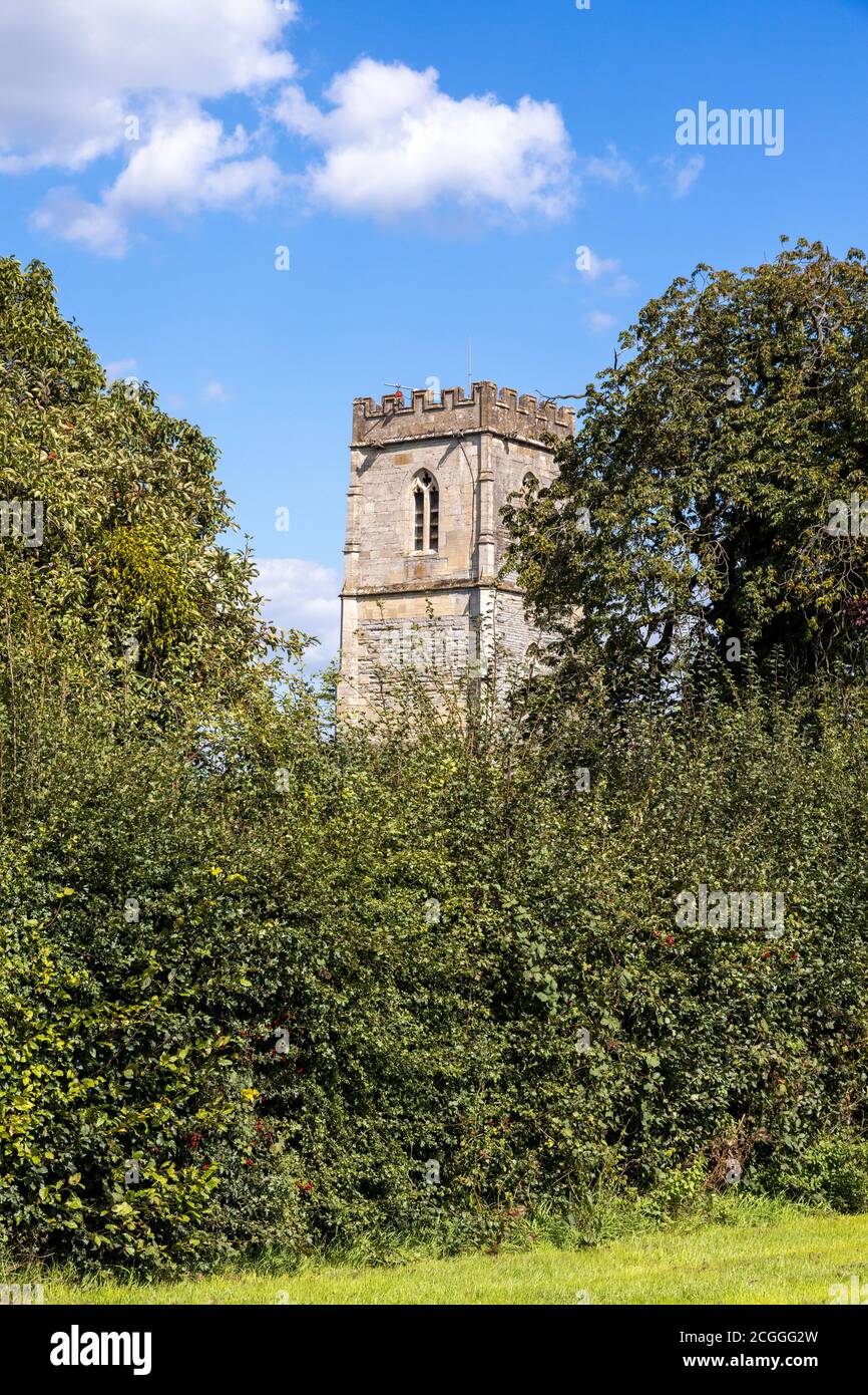La torre de la iglesia de San Giles en el pueblo Severn Vale de Maisemore, Gloucestershire Reino Unido Foto de stock