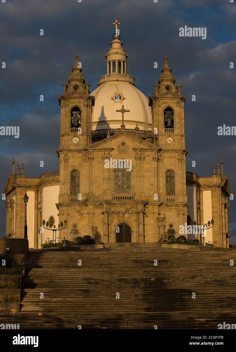 Basílica de Sameiro al atardecer Foto de stock