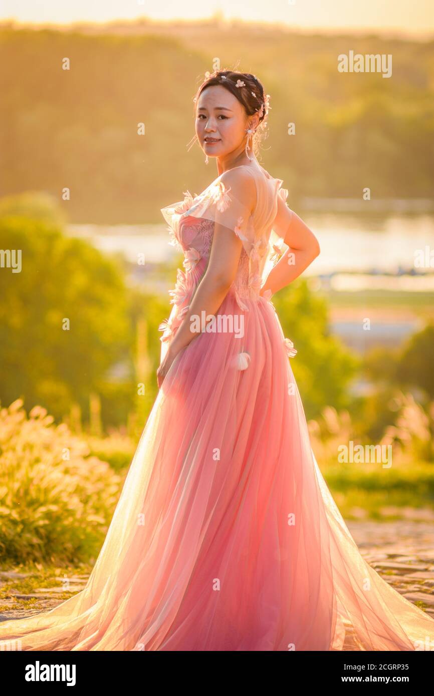 Novia China Fotos e Imágenes de stock - Alamy