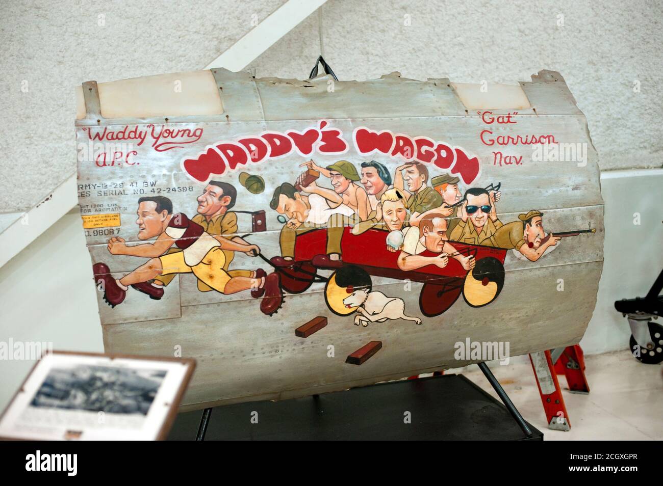 Guerra Mundial II arte de la nariz de Waddy's Wagon, Walter 'Waddy' R joven 869º Escuadrón de bombardeo, Lone Star Flight Museum, en el sitio en Galveston, Texas 2016. Foto de stock