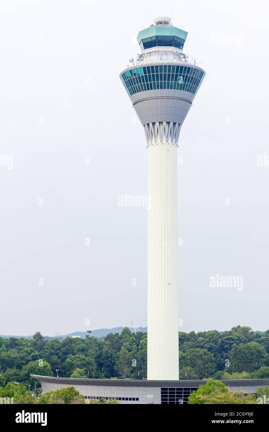 Torre del aeropuerto internacional de Kuala Lumpur Foto de stock