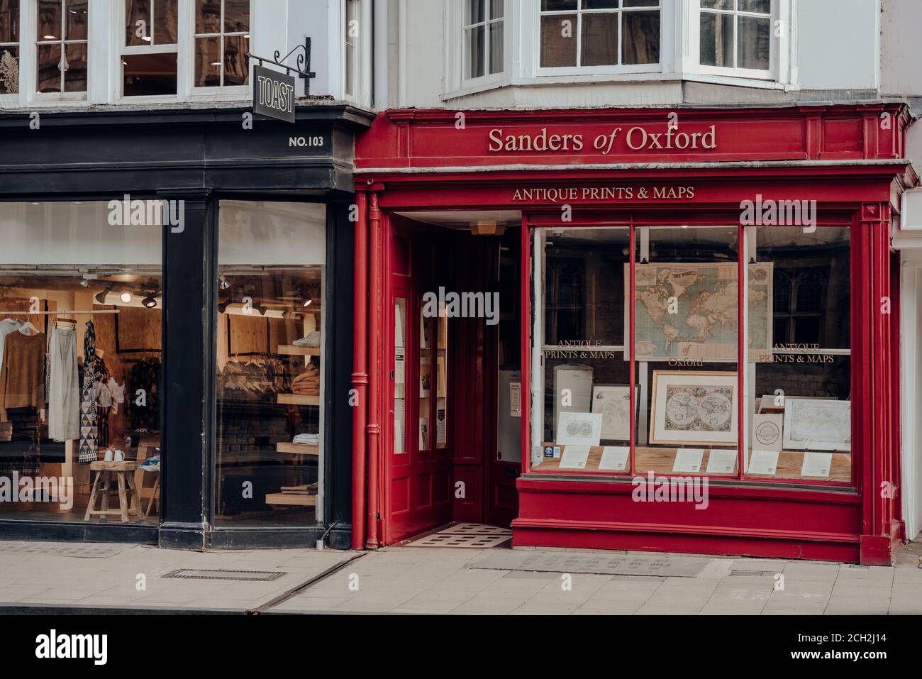 Tienda de mapas antiguos frente fotografías e imágenes de alta resolución -  Alamy