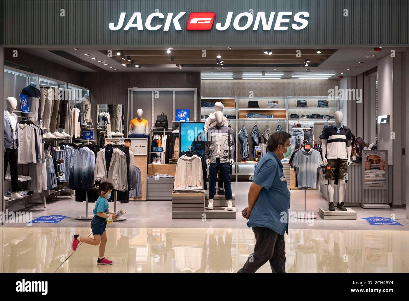 La Marca danesa de ropa de Jack Jones en el centro comercial de Hong Kong Fotografía stock -