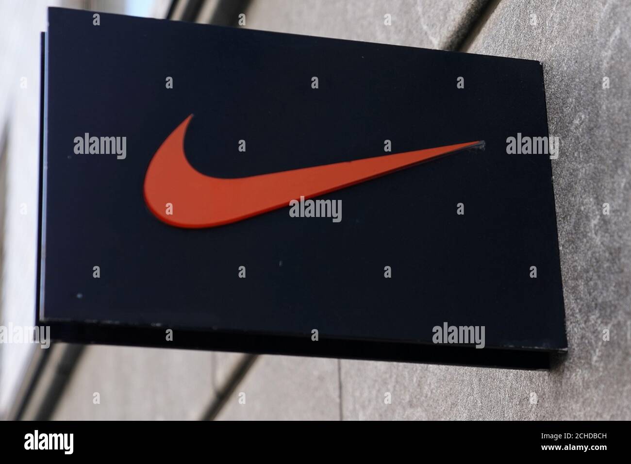 George Stevenson silencio Ambiguo Nike swoosh logo fotografías e imágenes de alta resolución - Alamy