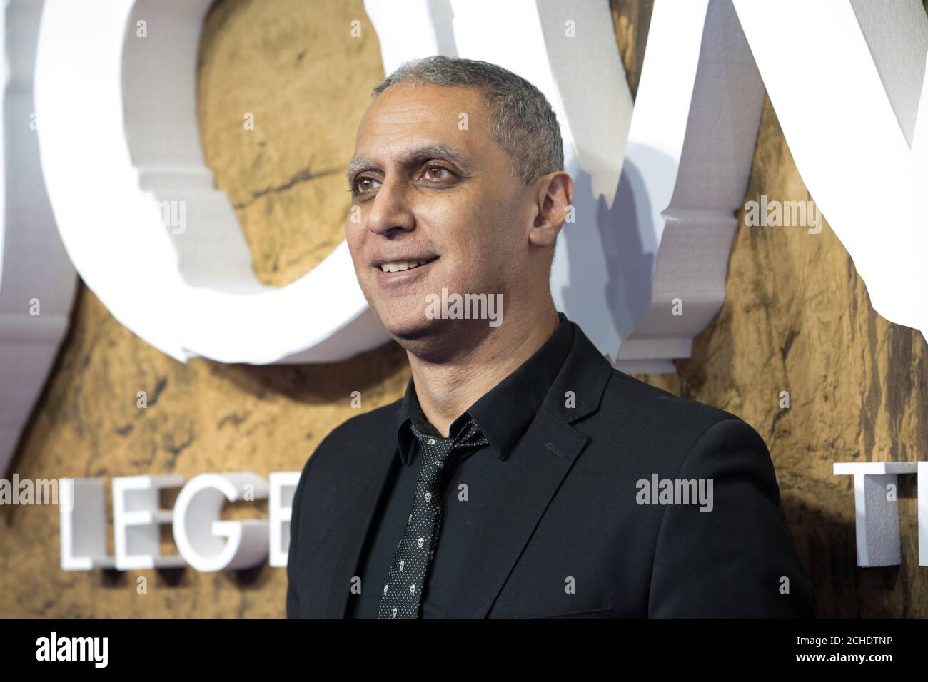 Nitin Sawhney llega al estreno de Mowgli Leyenda de la selva en Curzon