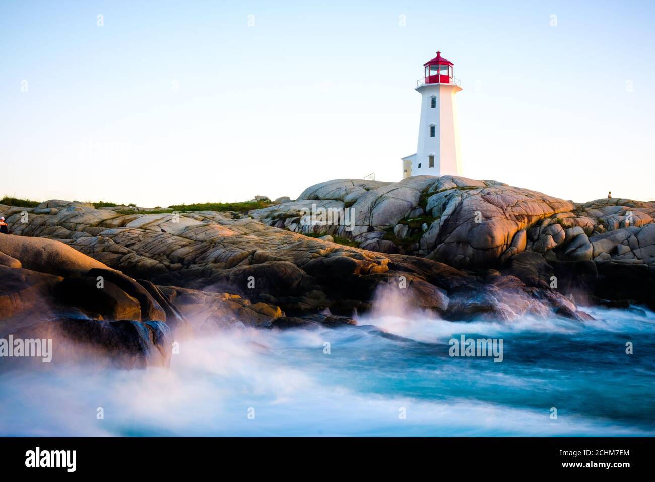Uno de los monumentos más famosos de Nueva Escocia, Canadá - Faro Peggy's Cove Foto de stock