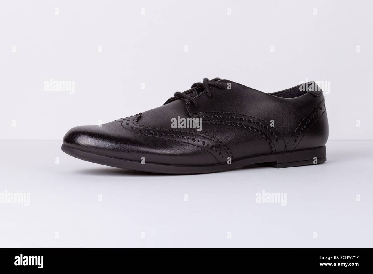 Zapatos Colegiales Negros Para Niñas Fotos e Imágenes de stock - Alamy