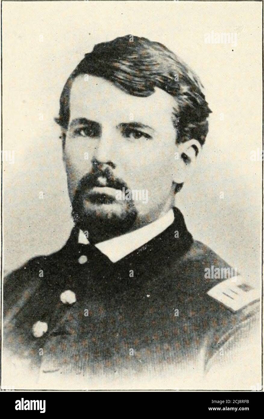 . Historia de los dieciocho voluntarios de New Hampshire, 1864-5. CAP. ELIAS F. SMITH, COMPAÑÍA BCART. JOHN O, WALLINGFORD, COMPAÑÍA C CAPT. WM. S. GREENOUGH, EMPRESA DCAPT. WM. A. GILE, COMPAÑÍA E UBllcuBRARr| Barker privado 61 ha sido baleado por ambas piernas, La medalla de honor debe ser dada a los privados John Wilder Boutwell y Carlton N.Camp de la Compañía B. Private Barker en relación con la manera manosa en que la muerte fue satisfecha por Wilfrid Barker de la Compañía G, mayor Potter escribe: Cuando coloqué a los hombres en la línea de la escaramuza, les adecí que se quedaran en la trinchera que conectaba las estaciones de picketstations, a Foto de stock
