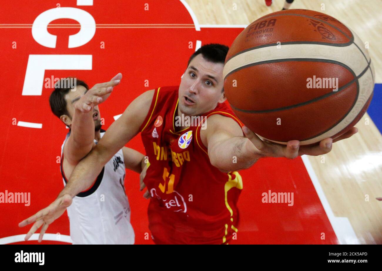 Baloncesto - Copa Mundial de la FIBA - Ronda de Clasificación 17-32 - Grupo  o - Japón contra Montenegro - Centro de Baloncesto Dongguan, Dongguan,  China - 9 de septiembre de 2019