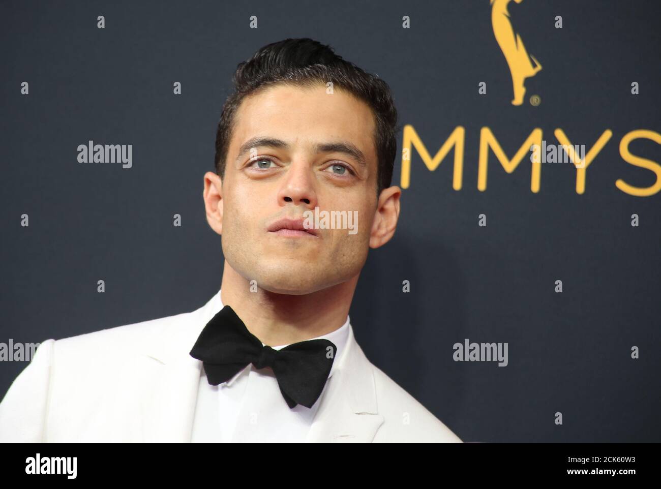 Actor Rami Malek from the USA Network series "Mr. Robot" arrives at the  68th Primetime Emmy Awards in Los Angeles, California U.S., September 18,  2016. REUTERS/Lucy Nicholson Fotografía de stock - Alamy