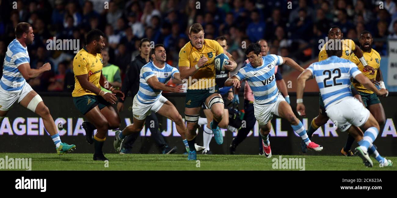 Rugby Union - Campeonato - Argentina Pumas v Australia Wallabies - Estadio  Malvinas Argentinas, Mendoza, Argentina - 7 de octubre de 2017 - Jack  Dempsey de Australia en acción. REUTERS/Marcos Brindici Fotografía de stock  - Alamy