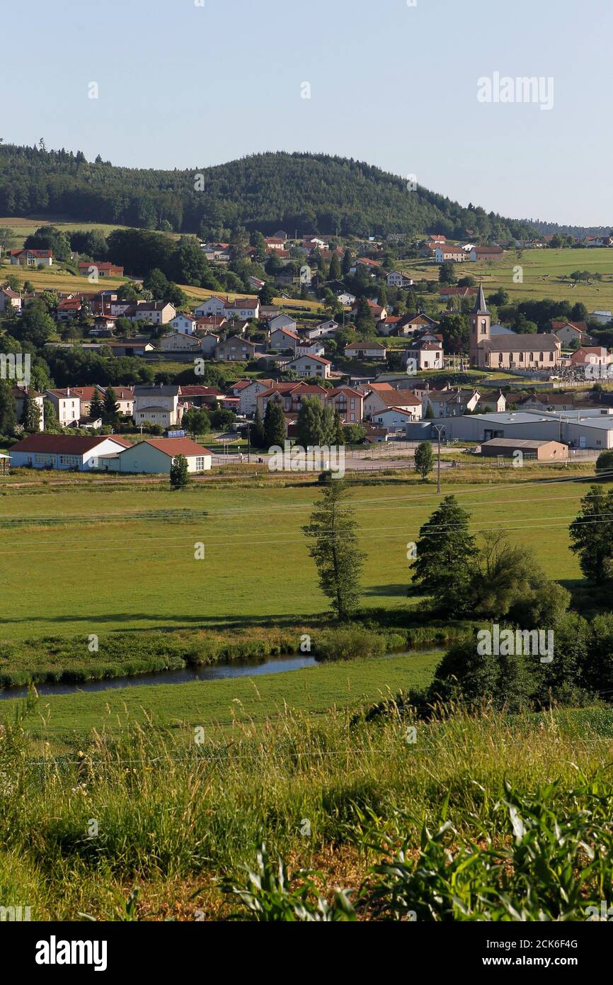 Lepanges Sur Vologne Fotos e Imágenes de stock Alamy