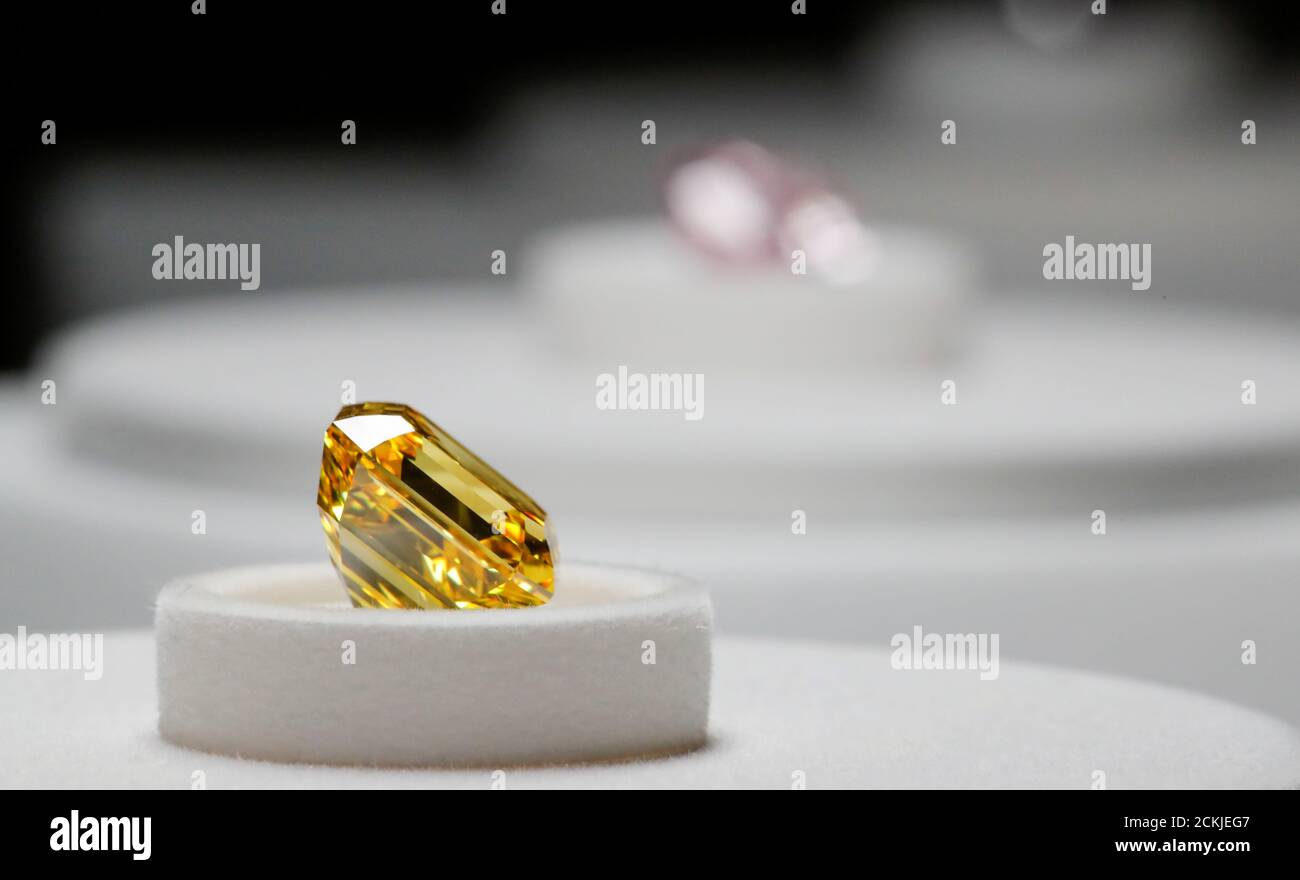 Productor de diamantes fotografías e imágenes de alta resolución - Página 2  - Alamy