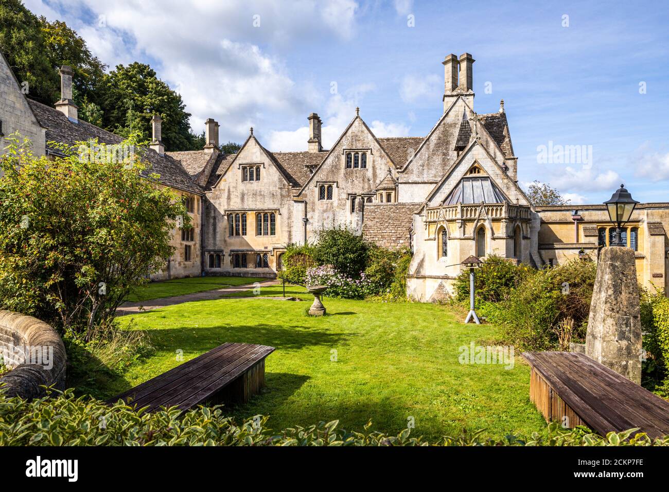 Prinknash Abbey, ahora situado en St Peters Grange, un edificio del siglo 15 en los Cotswolds cerca de Upton St Leonards, Gloucestershire Reino Unido Foto de stock