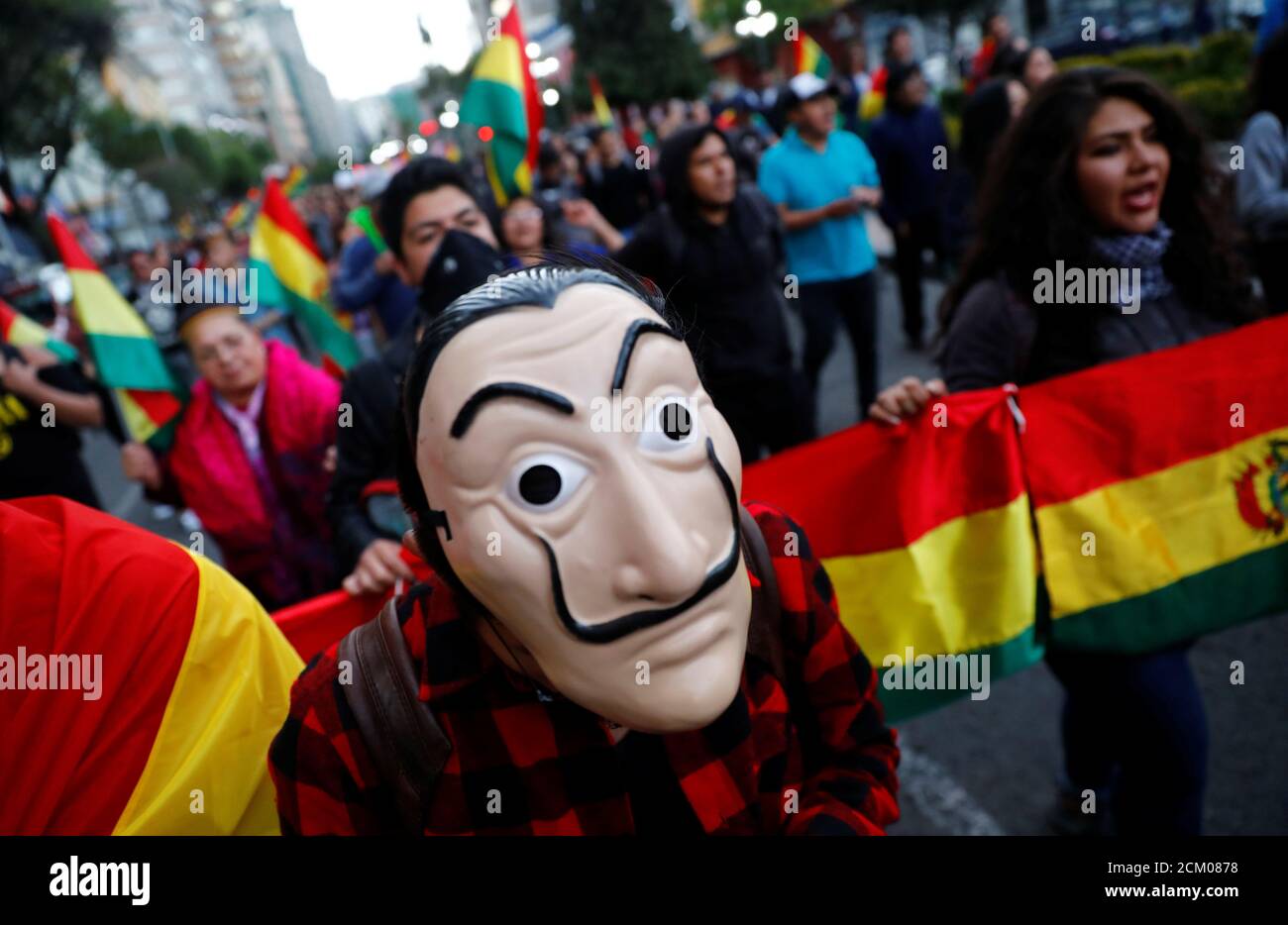 Máscara de dali fotografías e imágenes de alta resolución - Alamy