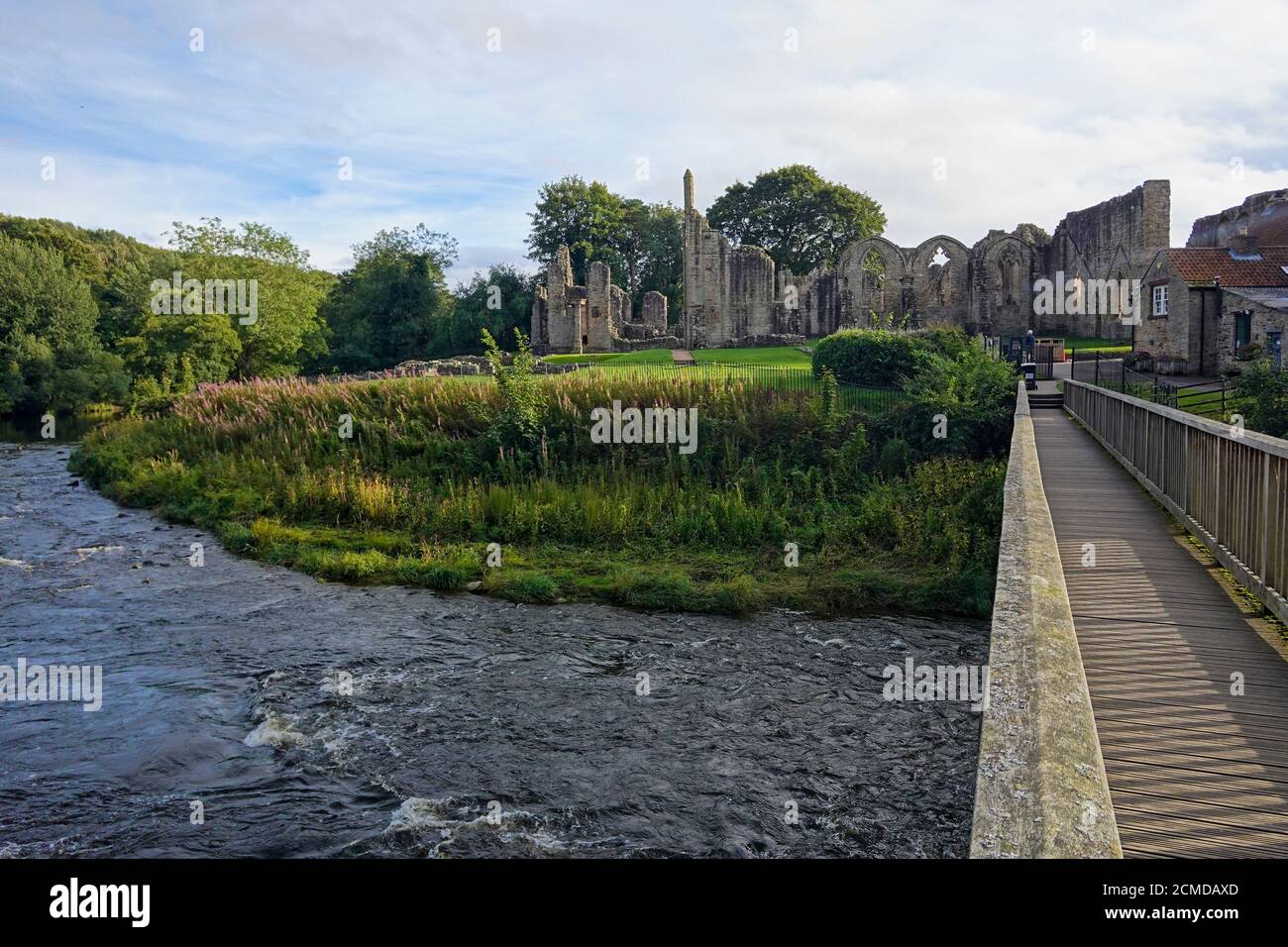 Ropa de río en el Priorato Finchale Durham Foto de stock