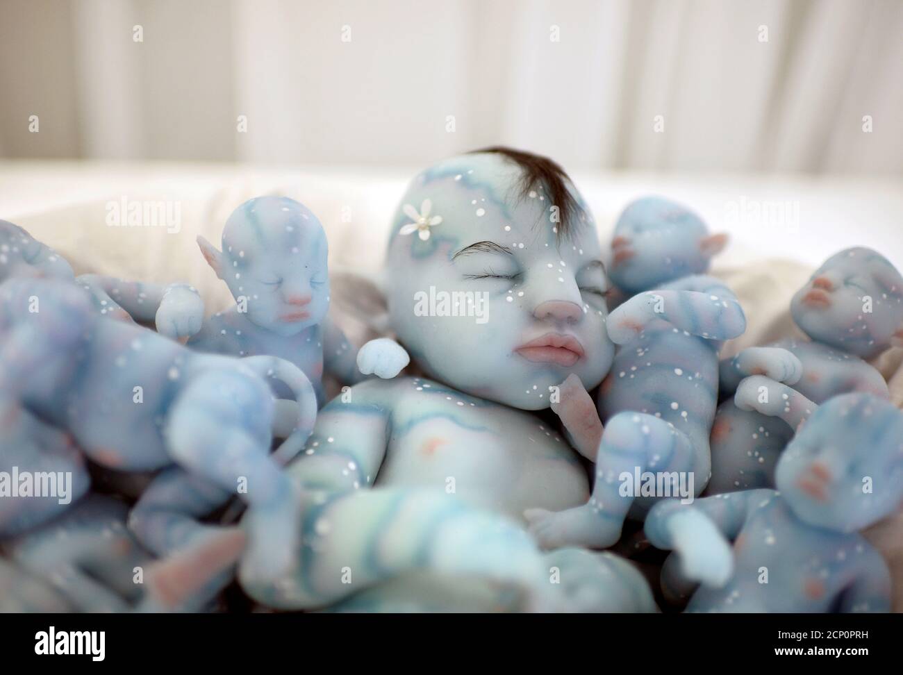 Los modelos de silicona que representan a bebés del largometraje Avatar se exhiben en el Bilbao Reborn Doll Show, una feria de muestras con bebés hiperrealistas de silicona y vinilo, conocida