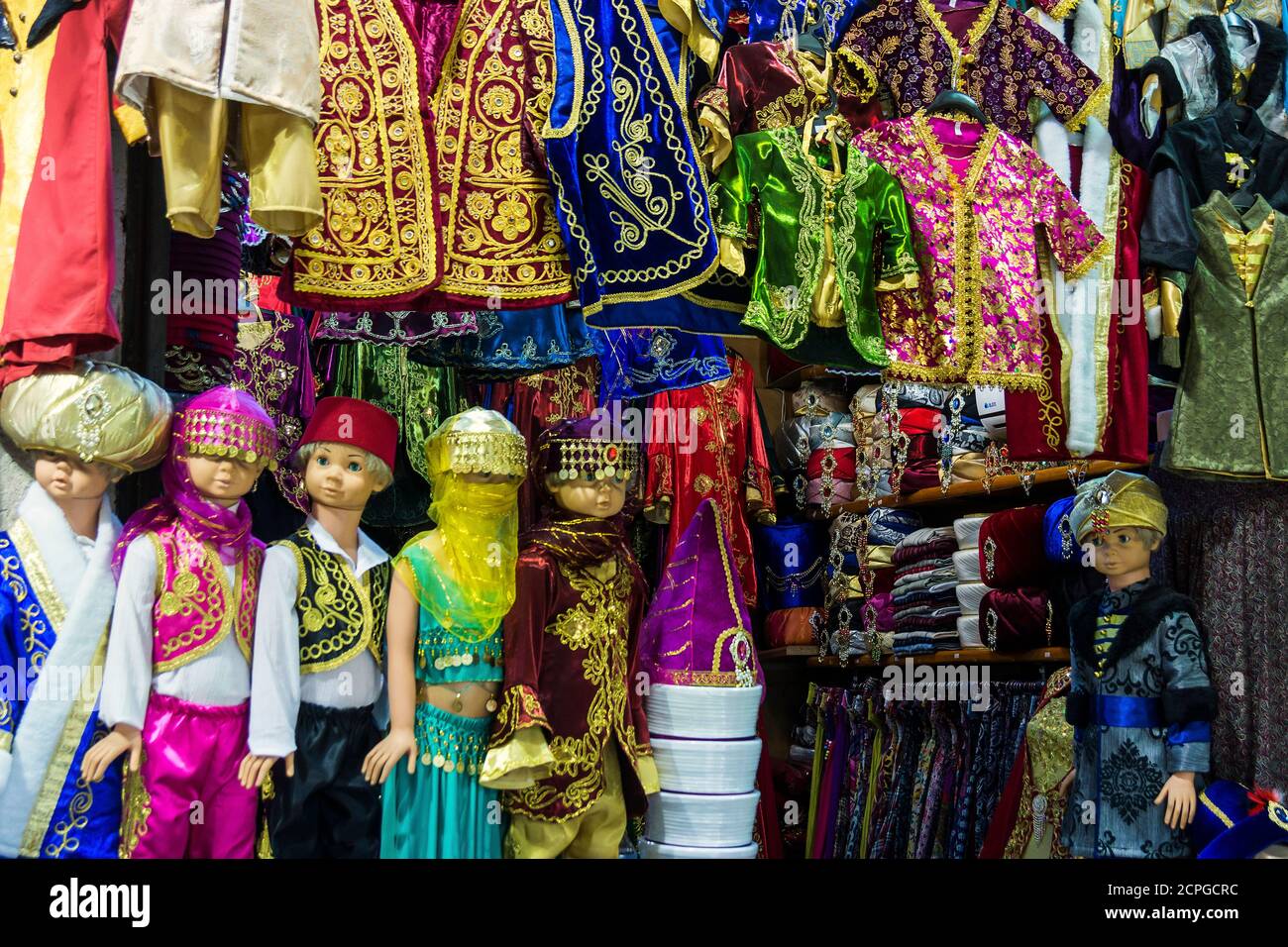 Ropa turca tracional gran bazar fotografías e imágenes de alta resolución -  Alamy