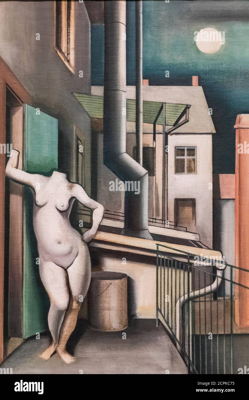 Pintura titulada 'Balcón de patio trasero' (Hinterhaus-Balkon) por Rudolf Dischinger de fecha 1935 Foto de stock