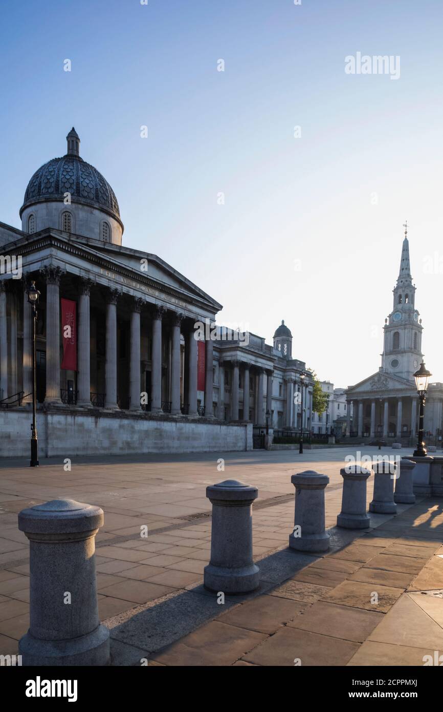Inglaterra, Londres, Trafalgar Square, la National Gallery Foto de stock