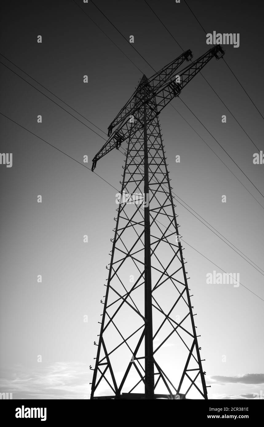 Pilón de alta tensión, líneas eléctricas, Stuttgart, Baden-Württemberg, Alemania Foto de stock