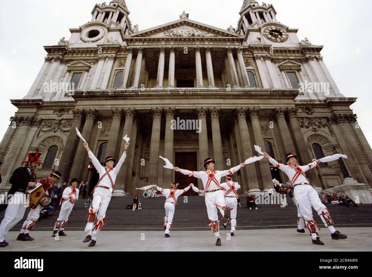 Las celebraciones del Día de San Jorge de Londres en Trafalgar Square,  Londres, Reino Unido. - 23 de abril de 2022 Fotografía de stock - Alamy