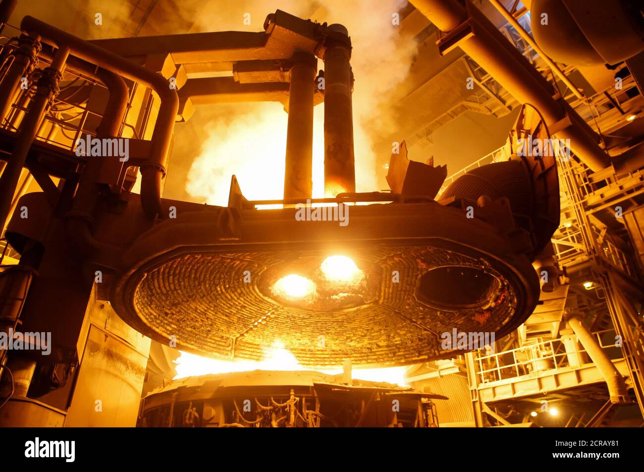 Se observa un horno de arco eléctrico (EAF) en la fábrica de acero NLMK  Kaluga en Vorsino, en las afueras de Kaluga, Rusia, el 21 de julio de 2016.  REUTERS/Maxim Shemetov Fotografía