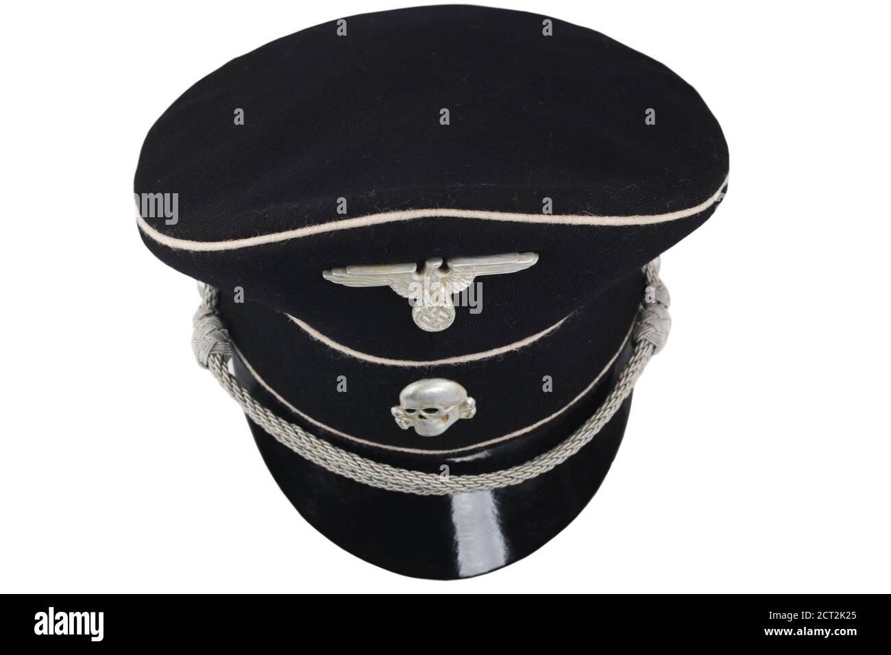 WW2 German nazi SS gorra negra de forraje - uniformes 1932-1934 aislado sobre blanco Foto de stock