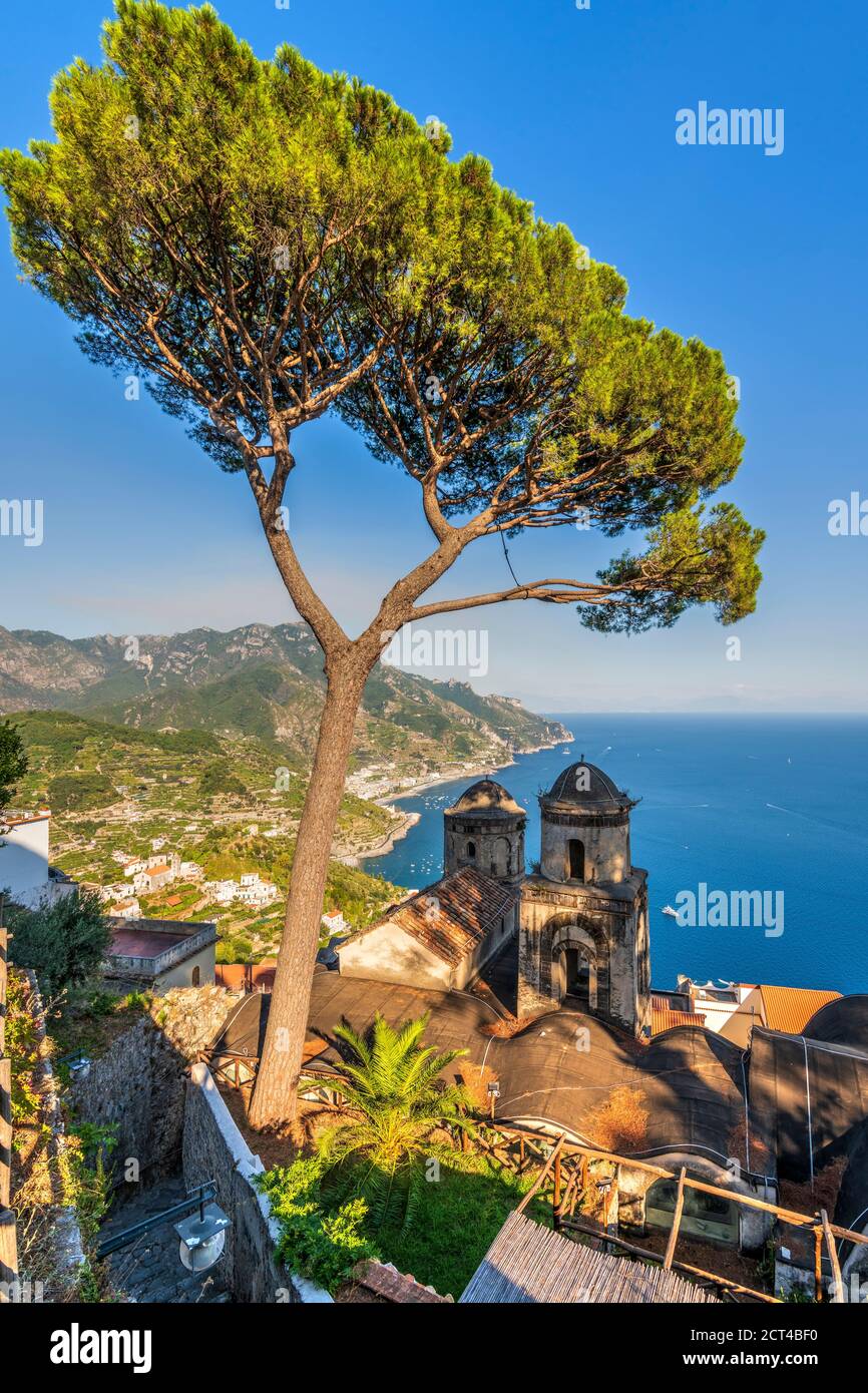 Villa Rufolo, la costa de Amalfi, Ravello, Campania, Italia Foto de stock
