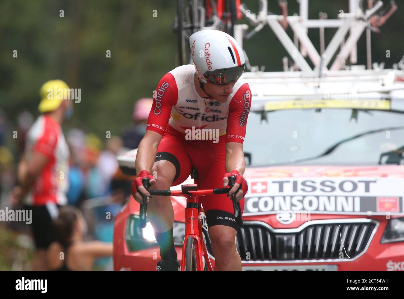 Simone Consonni de Cofidis durante el Tour de Francia 2020, carrera en  bicicleta etapa 20, Time Trial, Lure - la Planche des Belles Filles (36,2  km) el 19 de septiembre de 2020
