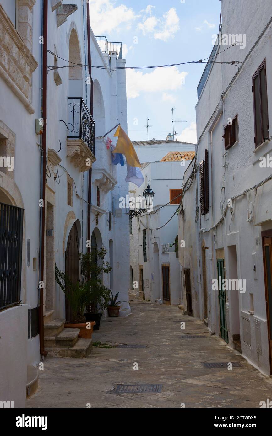 Via Leonardo Clemente, una pequeña y bonita calle en el centro