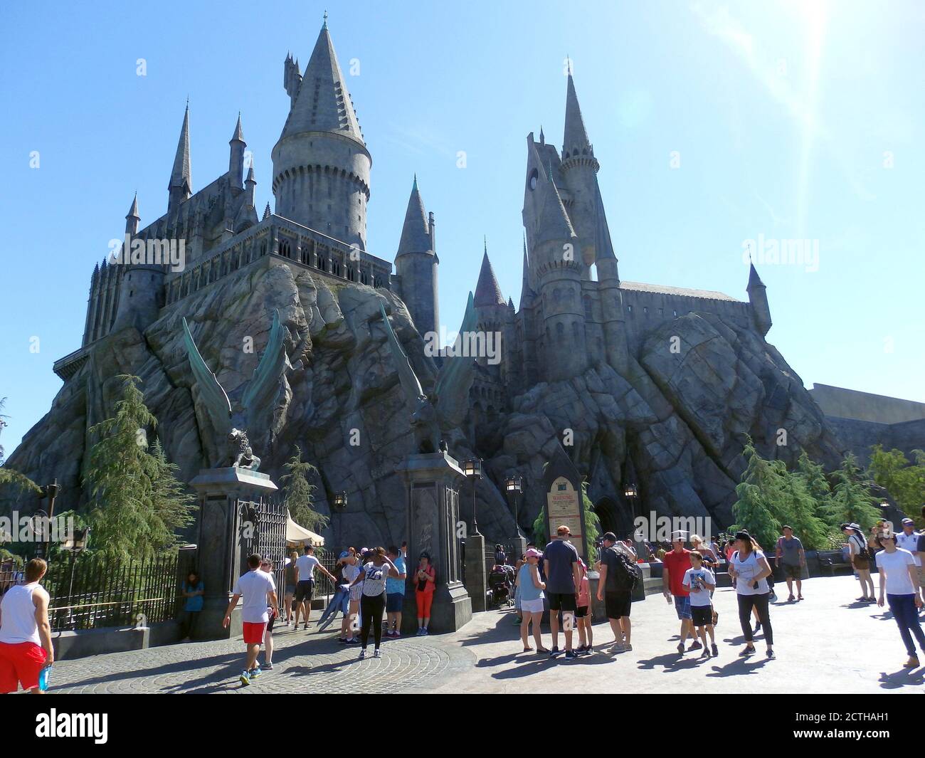 Castillo de Hogwarts, el mundo mágico de Harry Potter, Universal Studios  Hollywood, Universal City, California, Estados Unidos Fotografía de stock -  Alamy