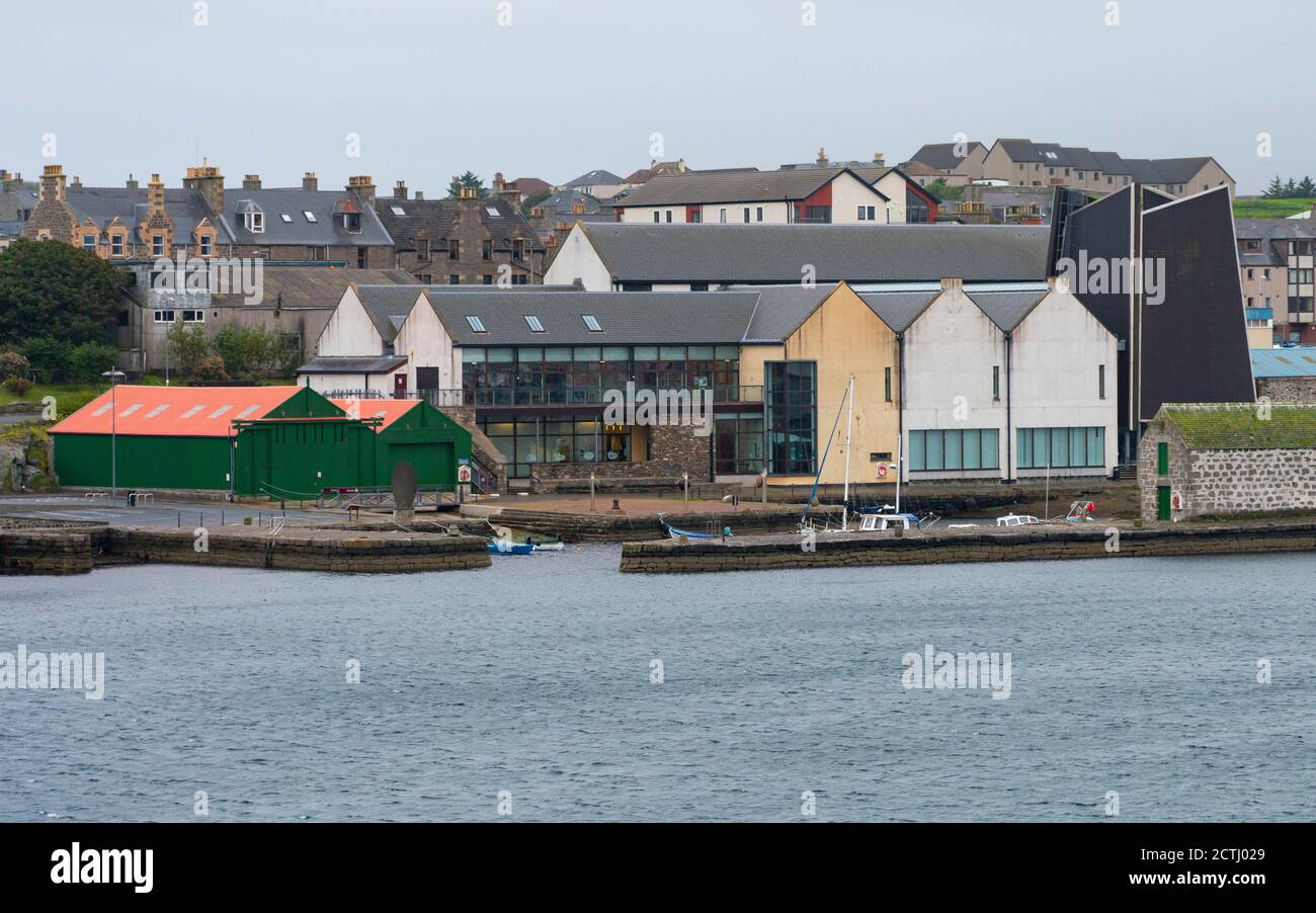 Vista exterior del Museo Shetland en Lerwick, Shetland, Escocia, Reino Unido Foto de stock
