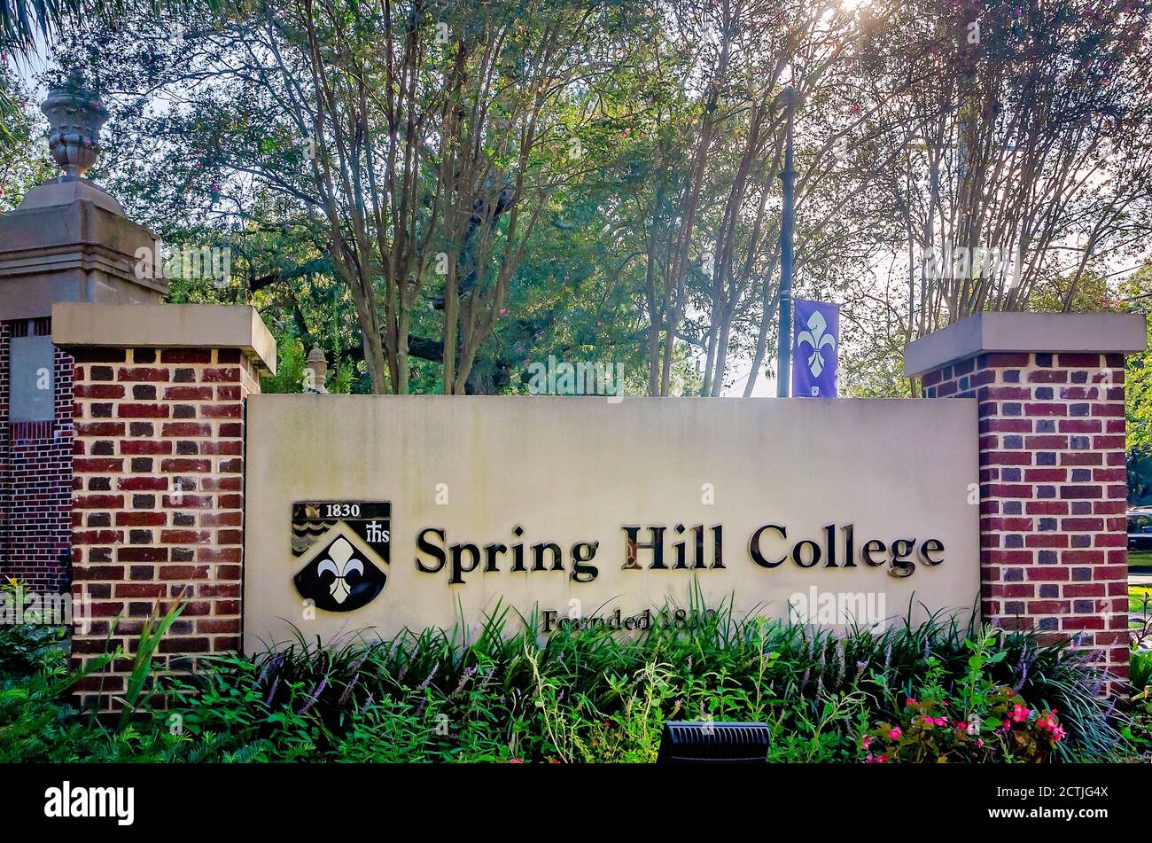 Entrada a la universidad spring hill fotografías e imágenes de alta