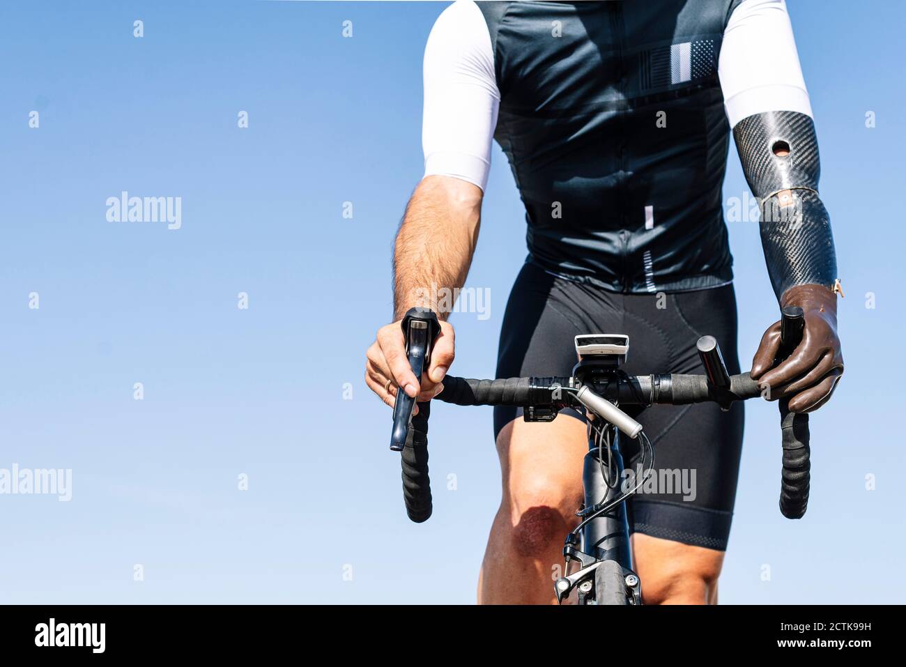 Ropa deportiva ciclismo azul e imágenes de alta resolución