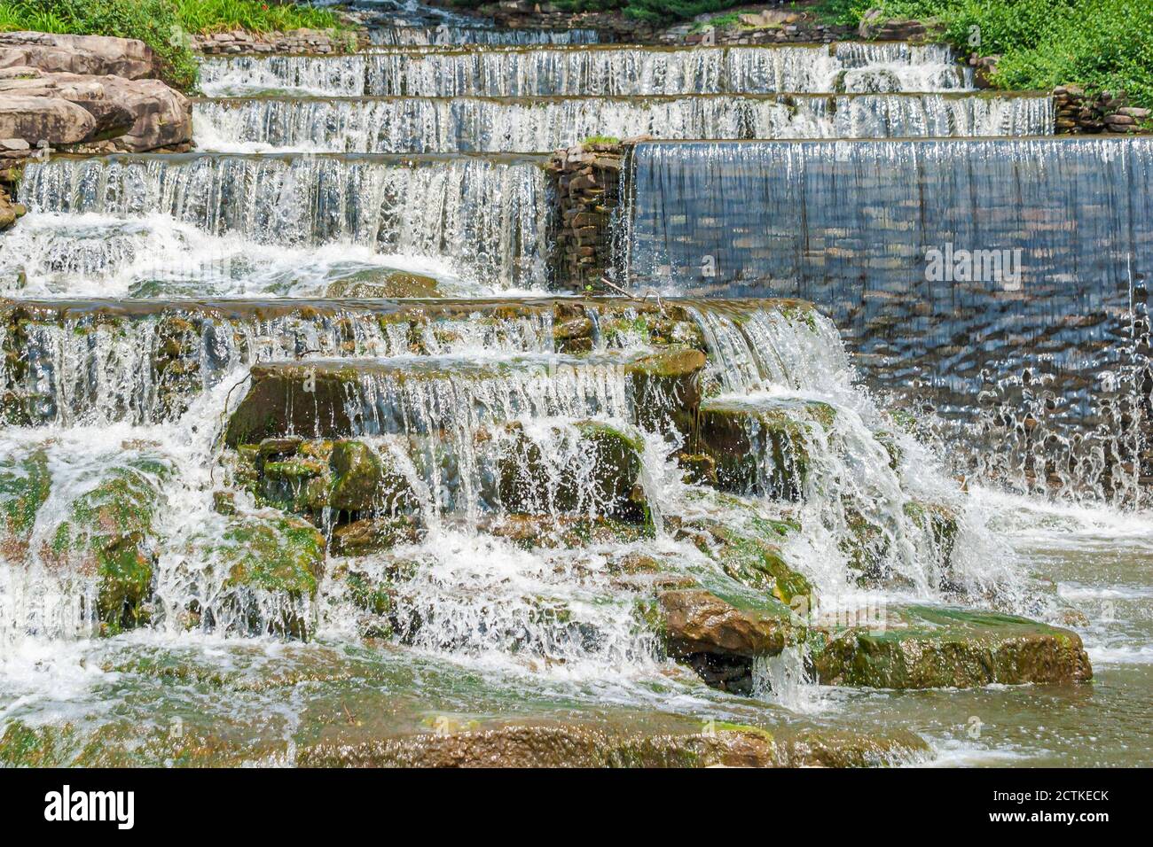 Huntsville Alabama, campo de golf Hampton Cove, cascadas artificiales artificiales artificiales de agua, 081003 T0029 Foto de stock