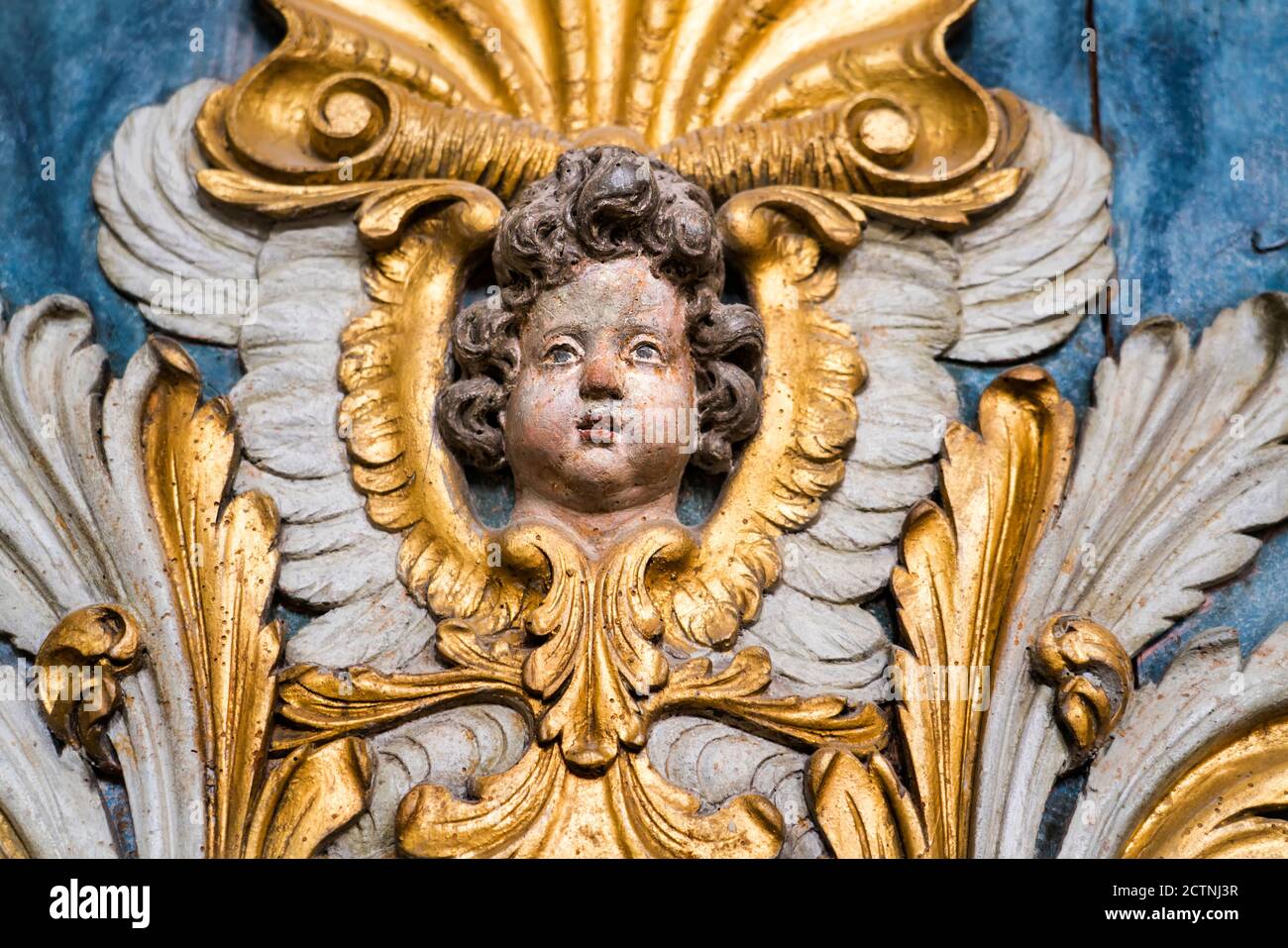 Ángel en la iglesia de la abadía, San Stephanus y San Vito, Abbey Castle Corvey, Hoexter, Renania del Norte Westfalia, Alemania, Europa Foto de stock
