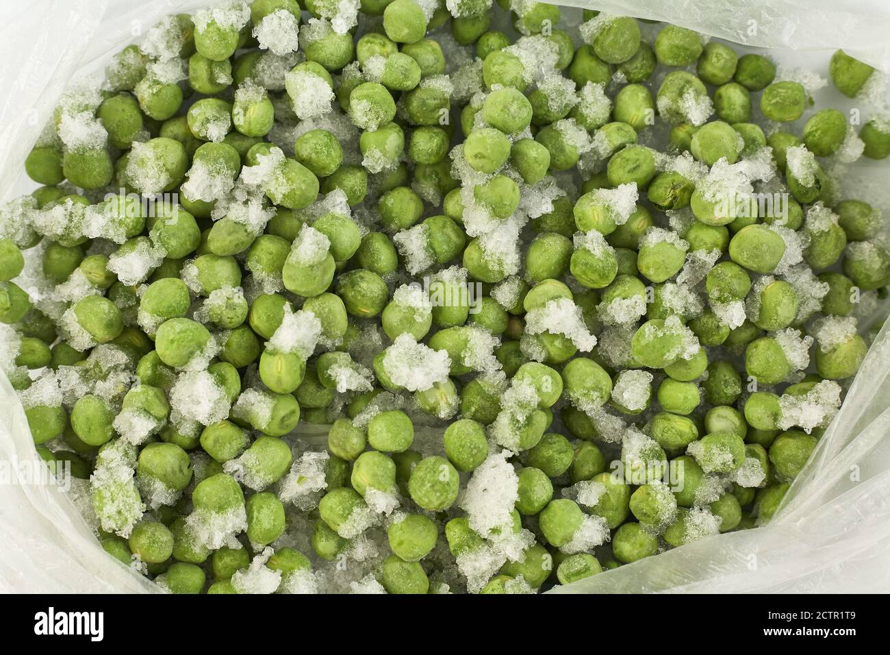 Verduras Congeladas En Bolsos En Refrigerador Foto de archivo - Imagen de  comida, helada: 103312638