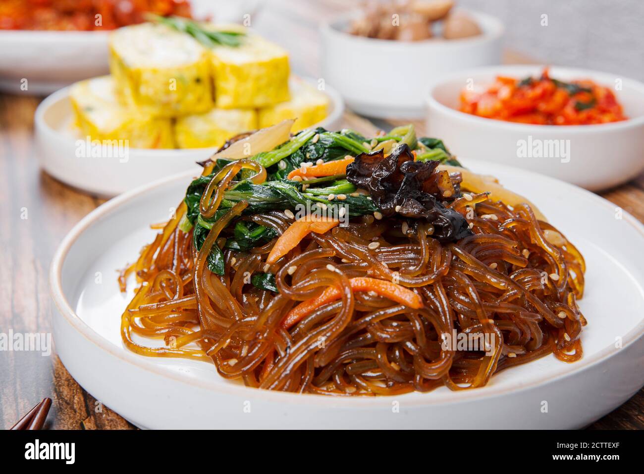 Comida Coreana Para O Almoço Foto de Stock - Imagem de coreano, jogo:  224384964