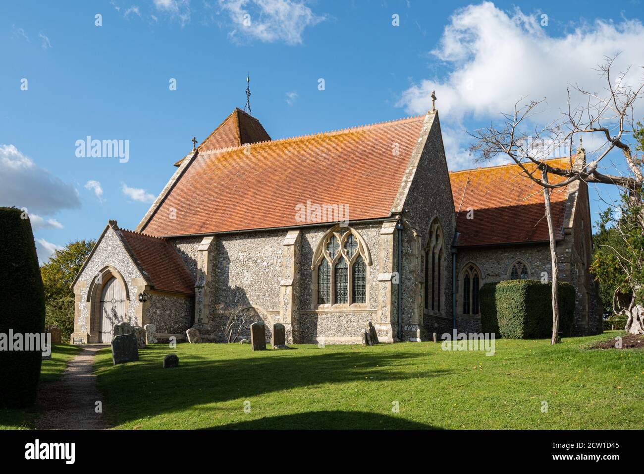 St Mary's Church, una iglesia de pueblo en Aldworh, Berkshire, Reino Unido, famosa por un grupo de efigies de mediados del siglo XIV para miembros de la familia de la Beché. Foto de stock