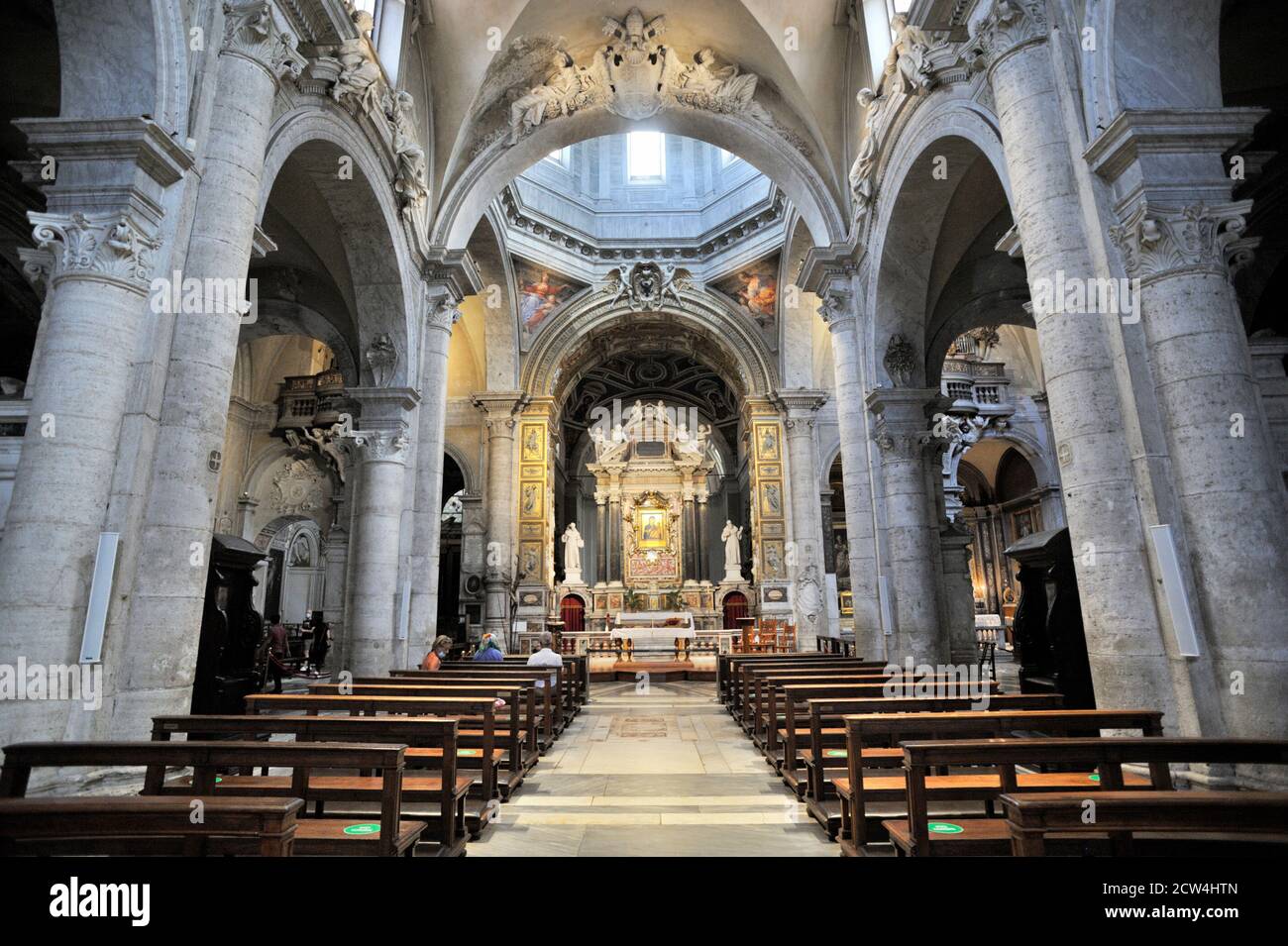 italia, roma, iglesia de santa maría del popolo interior Fotografía de  stock - Alamy